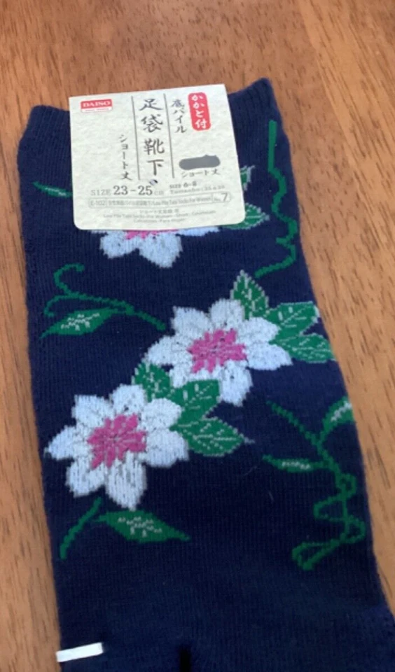 Calcetines cortos japoneses para mujer Daiso Chanclas Estilo Tabi Puntera talla 6-8 encontrado@Japón Foto 3 de 3