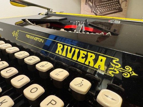 197X REMINGTON Riviera - Máquina de escribir portátil antigua vintage - Imagen 5 de 14