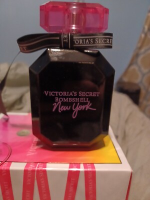 Victoria's Secret Bombshell New York Eau de Parfum For Women s 3.4 Fl.Oz