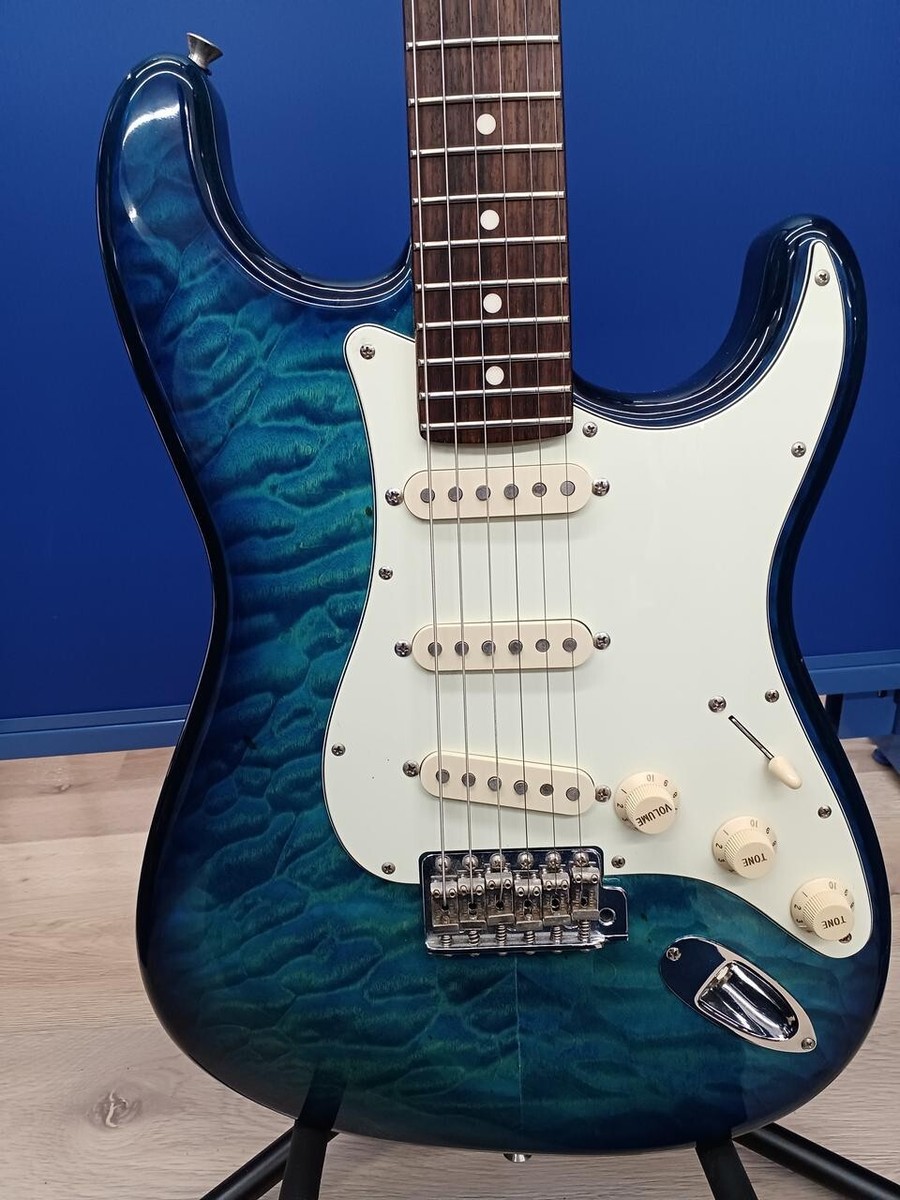 Fender Japan] ST62/QT Stratocaster Made in JPN 2013 Quilted