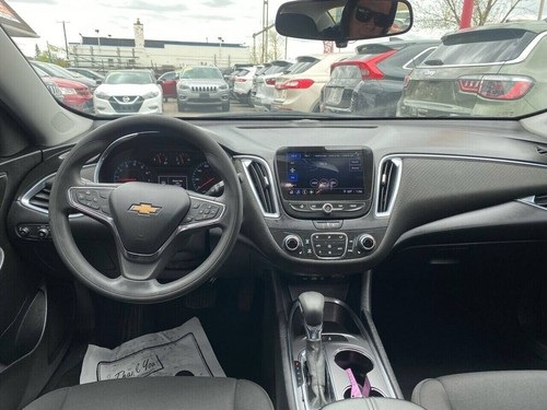 2021 Chevrolet Malibu LT 4dr Sedan - Picture 16 of 17