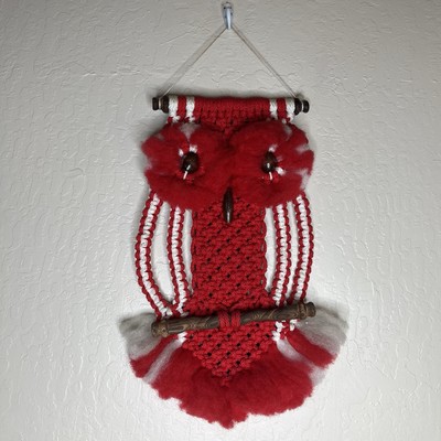 Vintage Red Macrame Owl Boho Chic Decor MCM Wall Hanging 20 