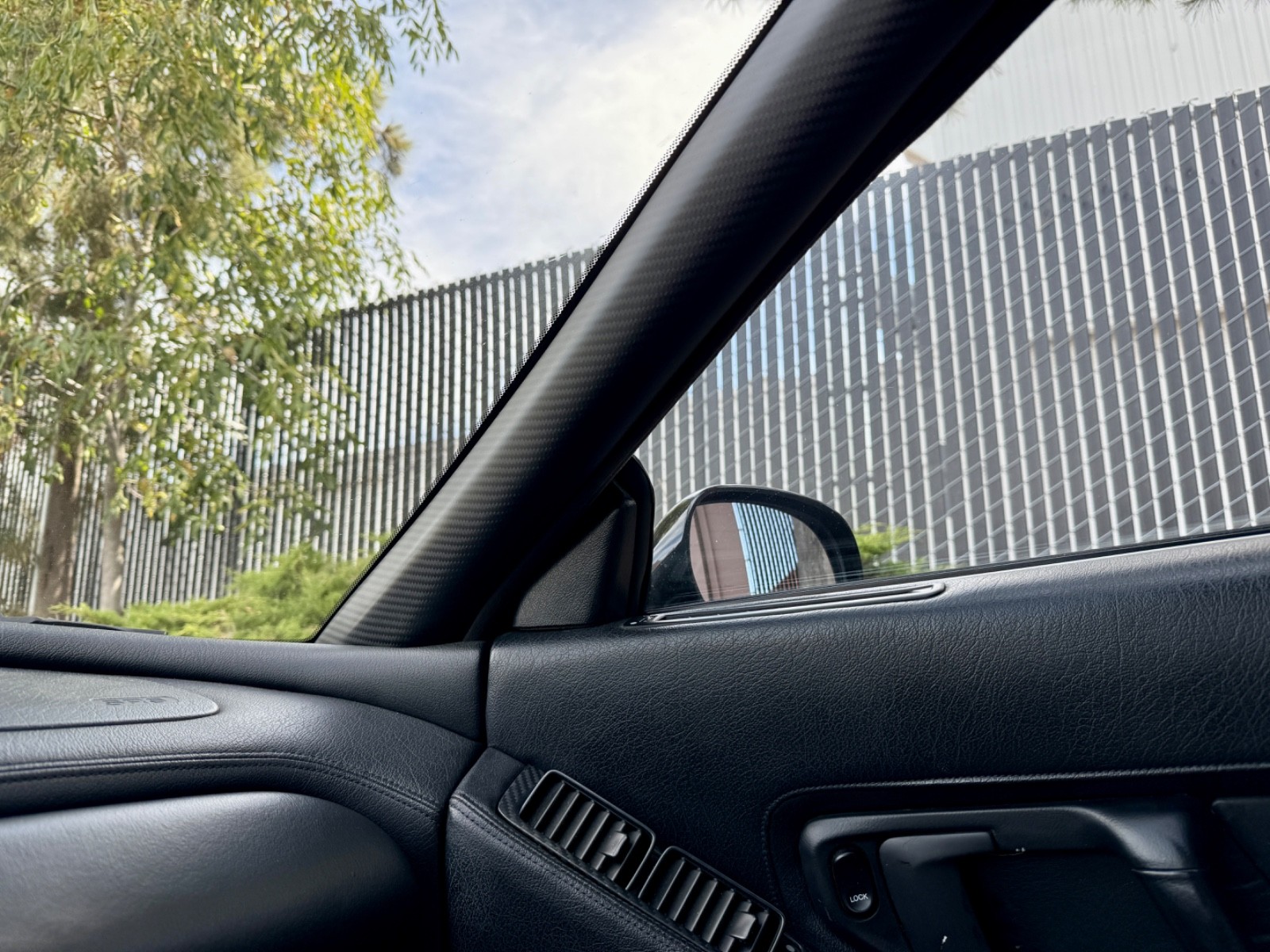 Honda Acura NSX Bespoke 100% Carbon Fiber Front A-Pillars in Gloss Finish