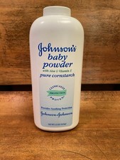 Johnson's Baby Powder Pure Cornstarch With Aloe Vitamin E 22 OZ Vintage 1998