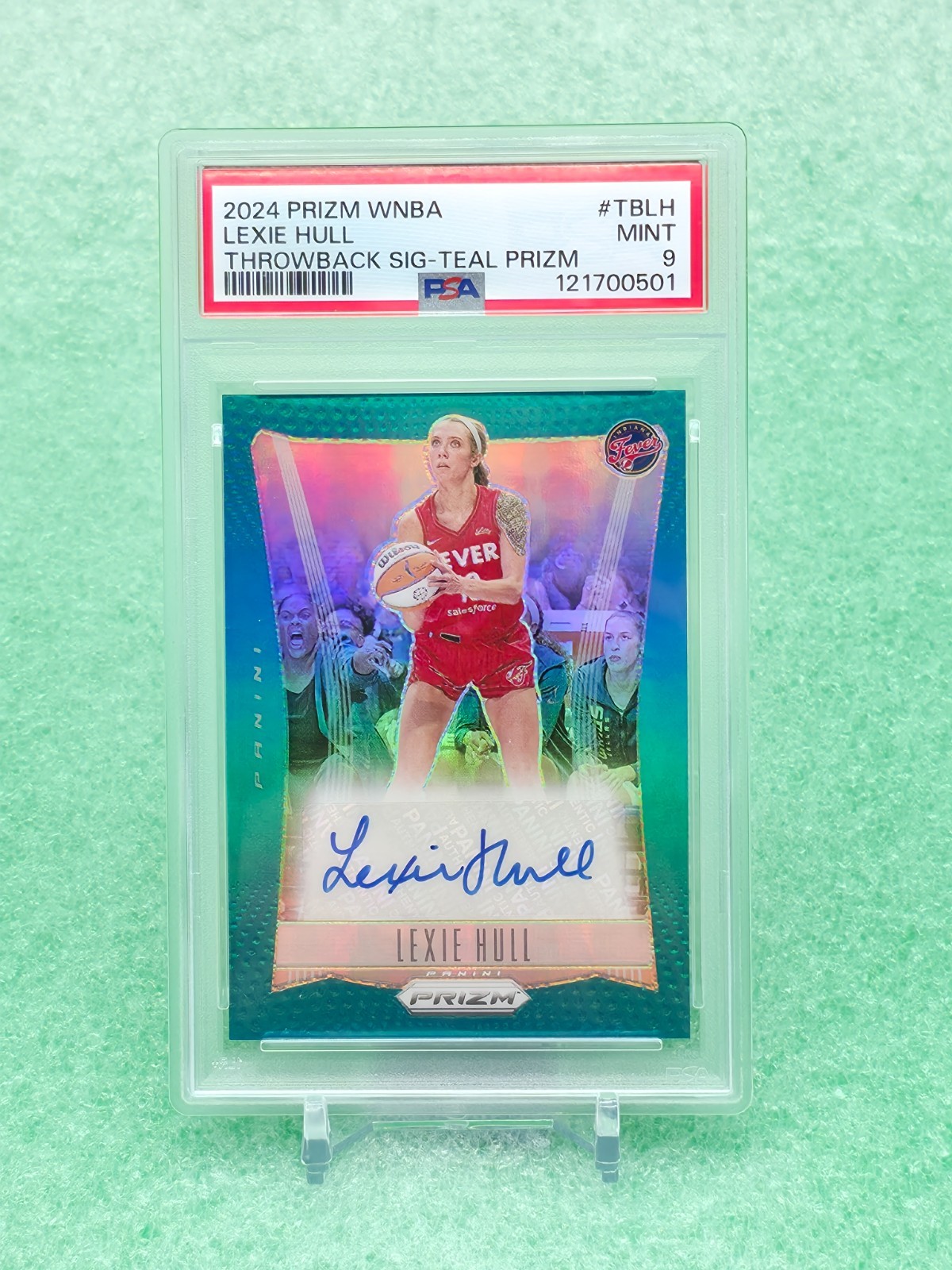 2024 WNBA Panini Prizm Throwback Sig. Lexie Hull Teal Auto /35 PSA 9 as1a