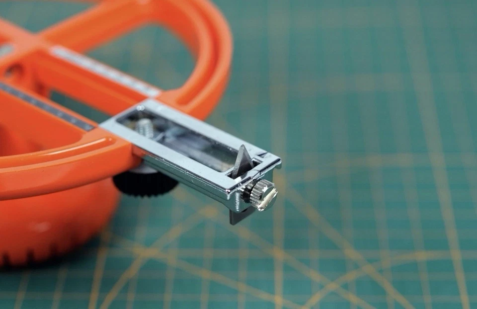 Heavy-Duty Circle Cutter, 1-3/16 Inches 6-/16 Inches Diameter, C-2500P - Image 4 of 4