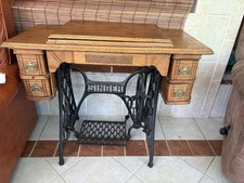 Early 1900s Singer Sewing Machine Excellent Condition