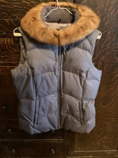 Eddie Bauer Womens Premium Goose Down Puffer Vest Grey Small Furry Collar