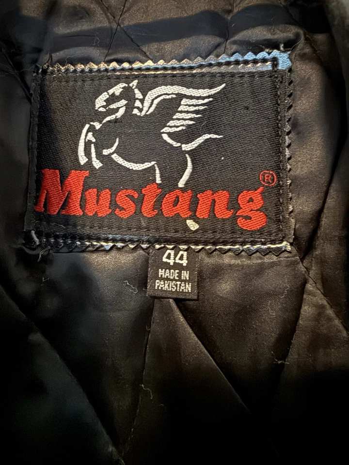 Mustang Leather Motorcycle Leather Jacket Harley Davidson Patches Size 44 - Image 3 of 4