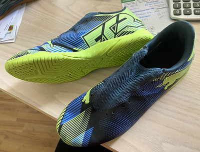 PUMA Future Z Hallenschuhe Indoor Unisex EUR 40 Schwarz/Grün/Blau