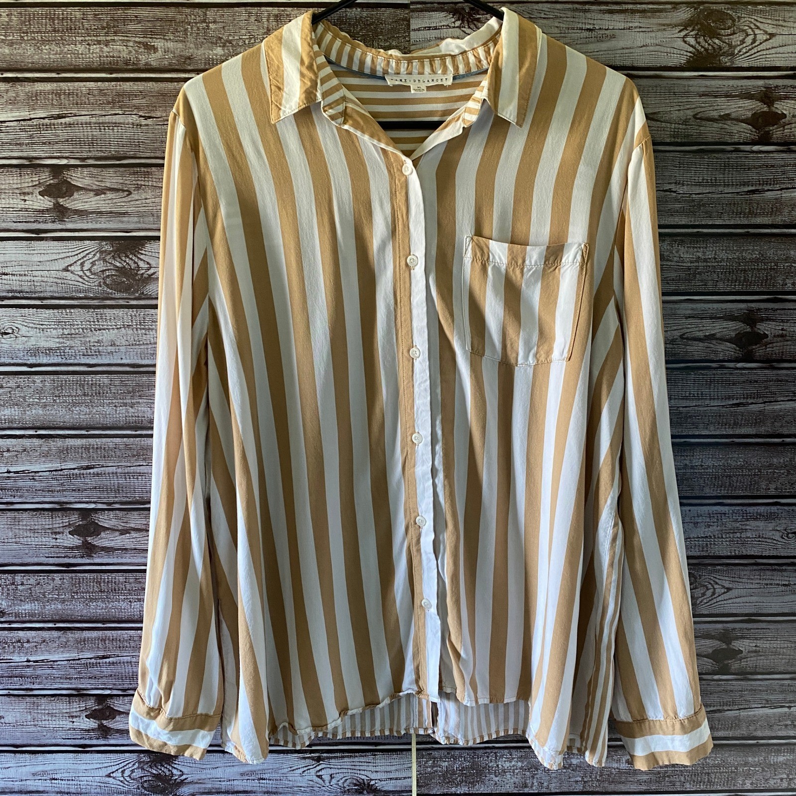 Jane + Delancey Women's Long-Sleeved Button-Down Top Size XL Tan White Striped