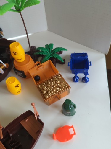 Plastic Pirates Treasure X Shark Captains Lot 8 2 in Tree Toys Boat Cannon Ship - Picture 11 of 24