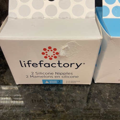 Lifefactory BPA-Free Stage 2 (3-6 Months) Silicone Nipples 2-Pack - Picture 2 of 9