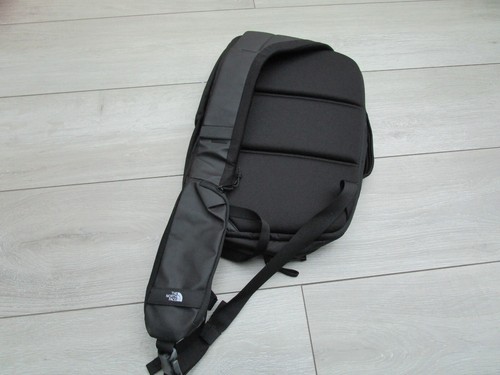 The North Face Base Camp Voyager Sling Cross Body Bag Backpack Black BNWOT New - Picture 16 of 21