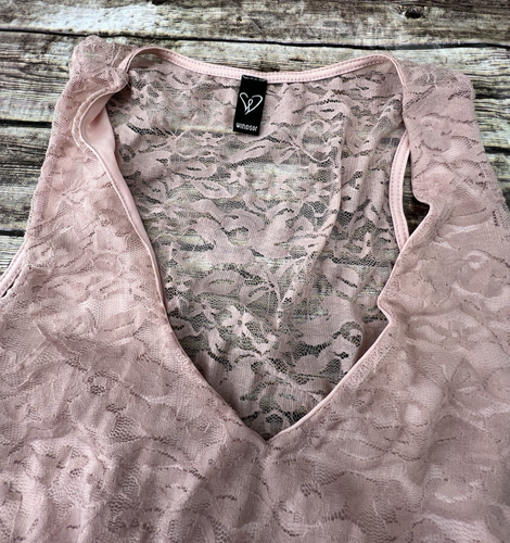 Windsor Glitter Lace Ruffle Dress Women's Size Medium Light Pink - Picture 6 of 8