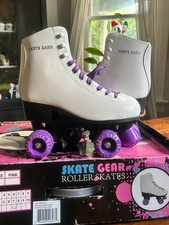 Skate Gear White Quad Roller Skates Purple Wheels Women  s 7 / Men  s 6 With Box