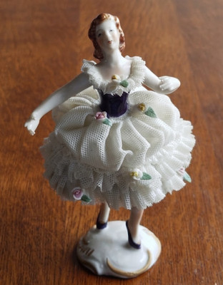 Figur Tänzerin, Porzellan Ballerina Spitze Volkstedt oder Sitzendorf