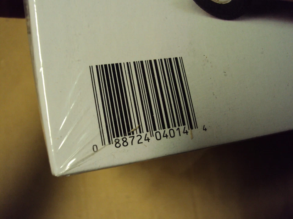 Scale Models 1928 Duesenberg "Town Car" 1/18 Scale Model Kit (4014) Sealed - Image 2 of 4