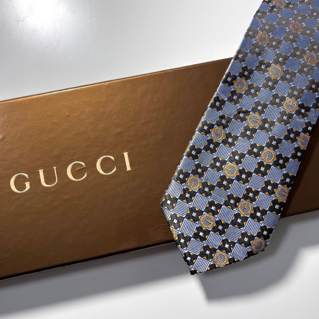 GUCCI Necktie Tie 100% Silk Light Blue All over G Logo pattern Made in Italy