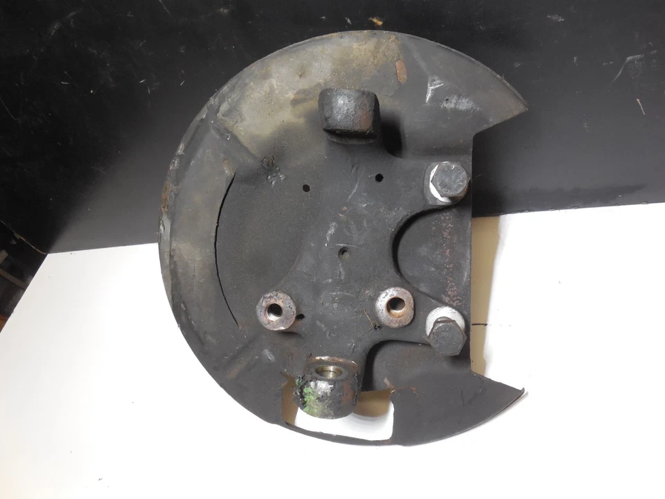 Front Left Wheel Hub Knuckle Spindle 73-80 Mercedes Benz R107 450SL 450SLC - Image 2 of 4