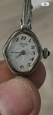 IROFA montre femme analogique tonneau argentée cadran blanc arabes