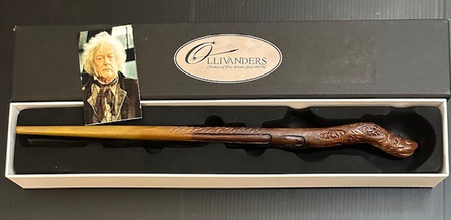 Varita de Garrick Ollivander 14", MADERA REAL, Harry Potter, Mundo Mágico Hogwarts