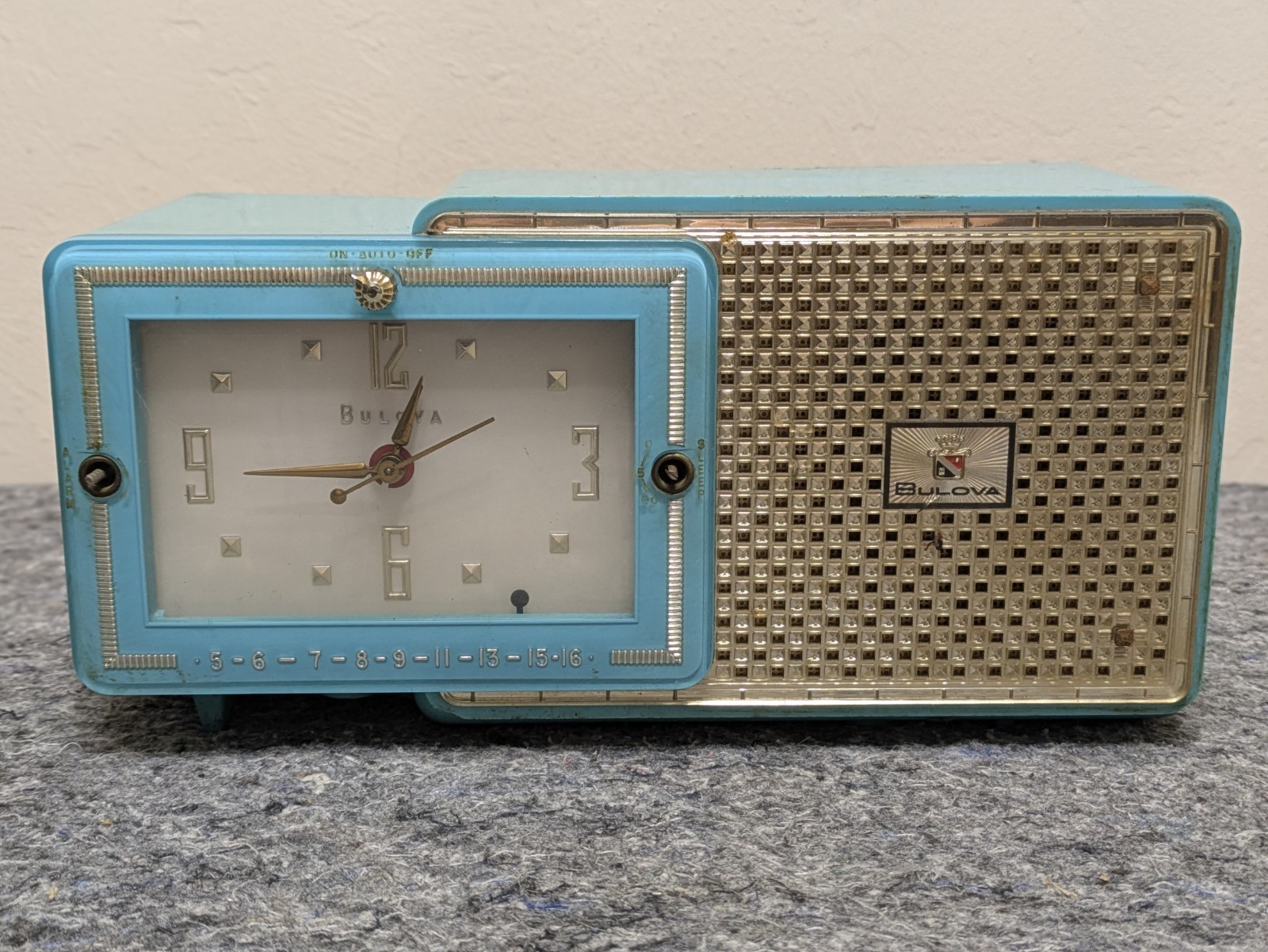 MCM Bulova Model 120 Teal Turquoise Clock Radio 1957 - WORKS SEE VIDEO! Vtg 50s