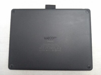 Wacom Intuos Medium CTL-6100Wl P0 Berry Wireless Pen Tablet used