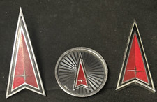Pair Of Vintage Pontiac Arrowhead Emblems Center Cap Chrome Badge Oem Pair Of Vintage Pontiac Arrowhead Emblems Center Cap Chrome Badge Oem