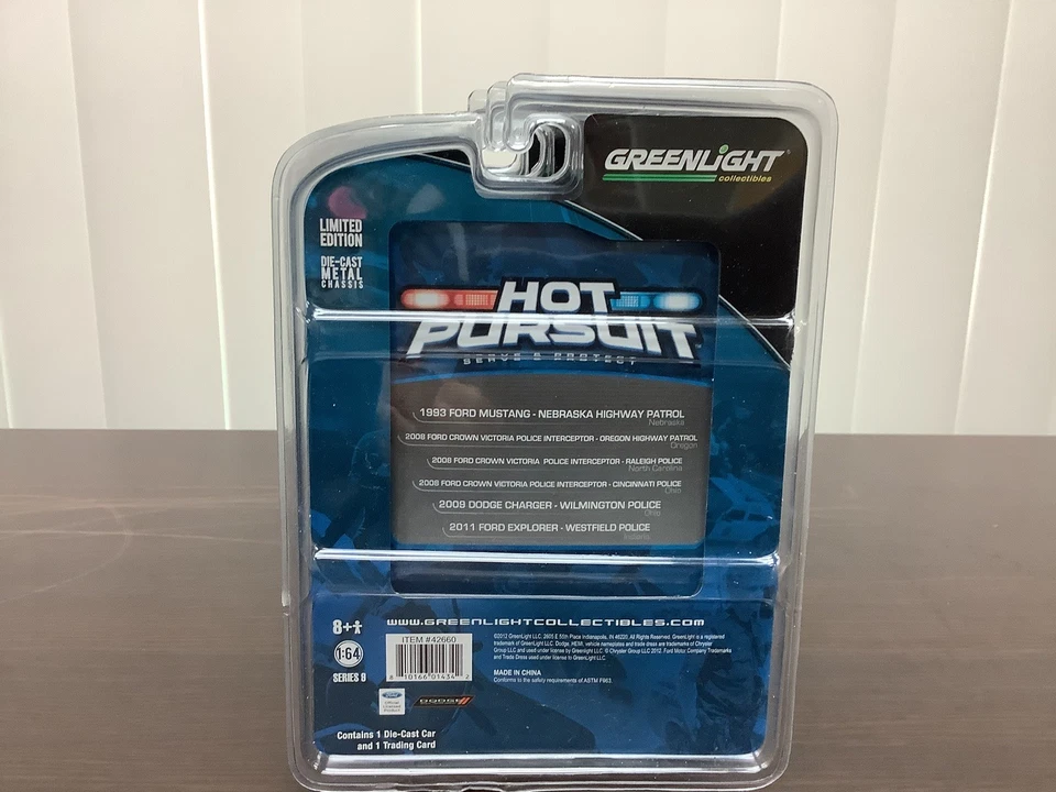 Greenlight 1/64 Hot Pursuit Lot Of 5 Series 9 Raleigh Cincinnati Police++ NIP - Image 4 of 4