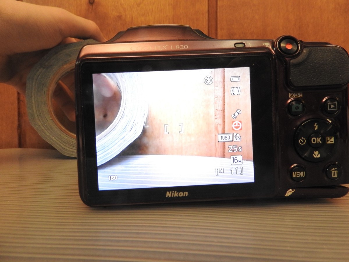 Nikon Coolpix L820 RARE MAROON Camera, 30x optical Zoom. Powers on