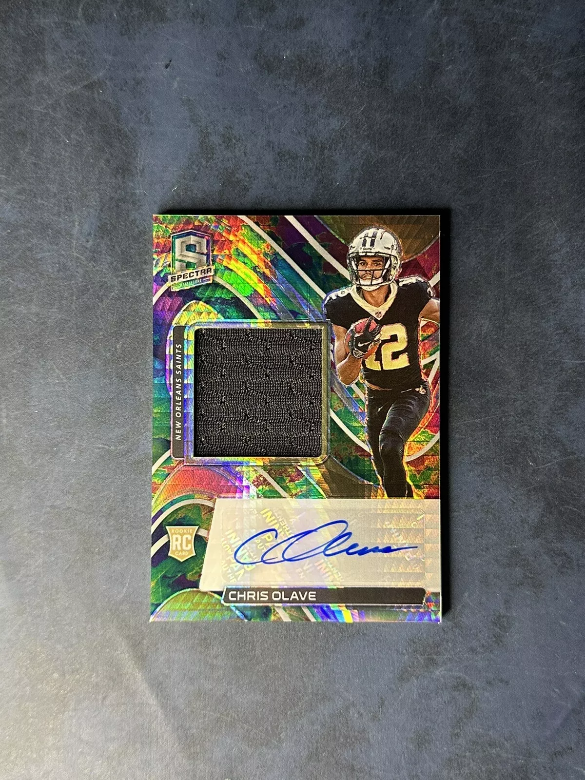 2022 Spectra Chris Olave Celestial Prizm Rookie Patch Auto RC /99 Saints #206