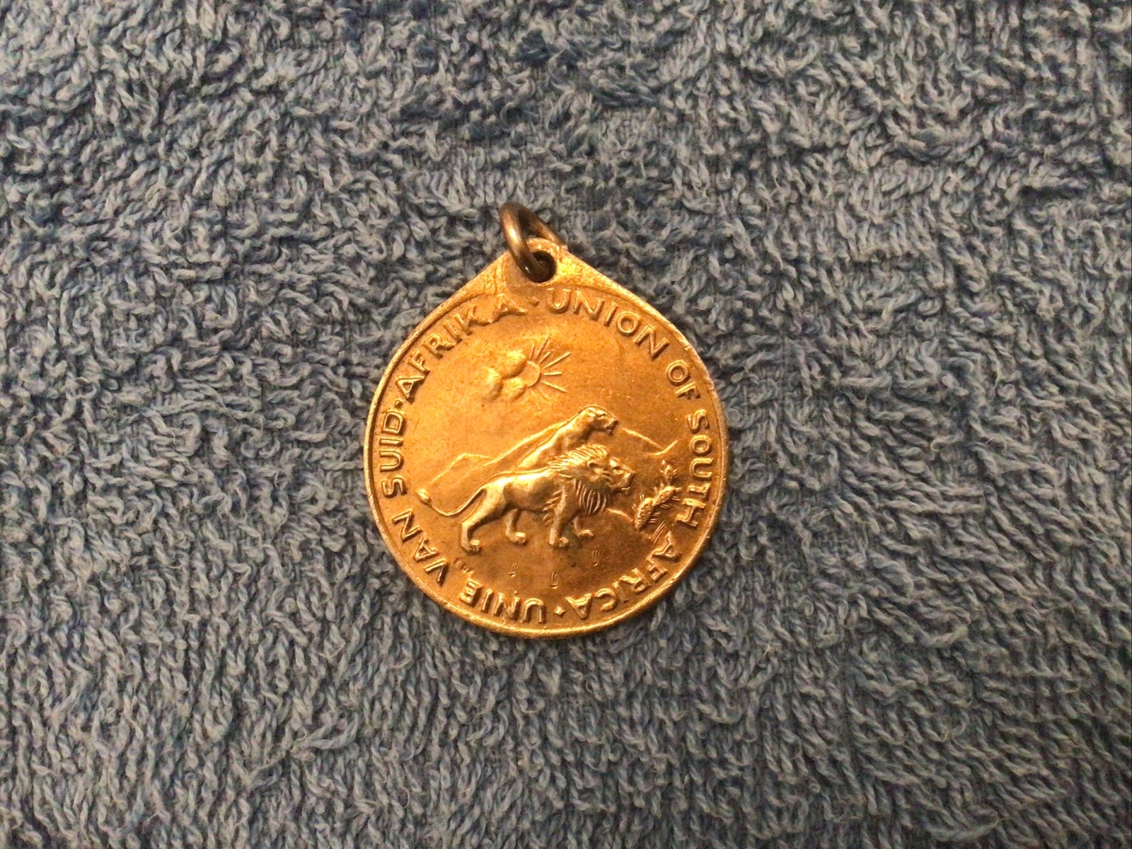 Picture 2 of 3
