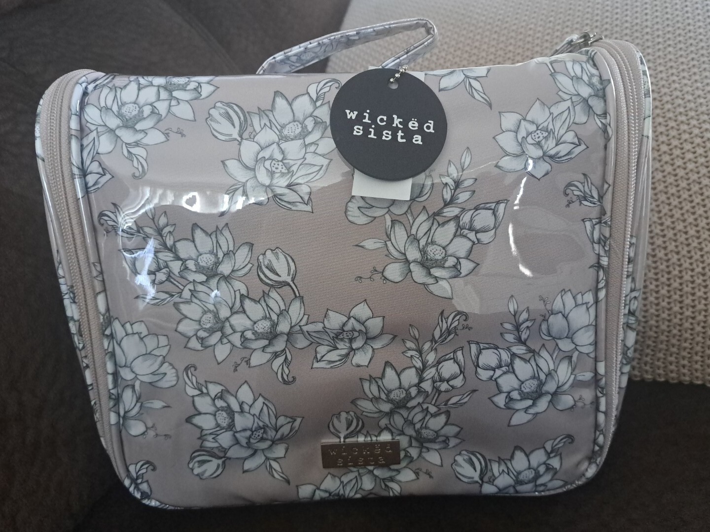 New Wicked Sista Toiletries Addison Travel Bag With Hook eBay