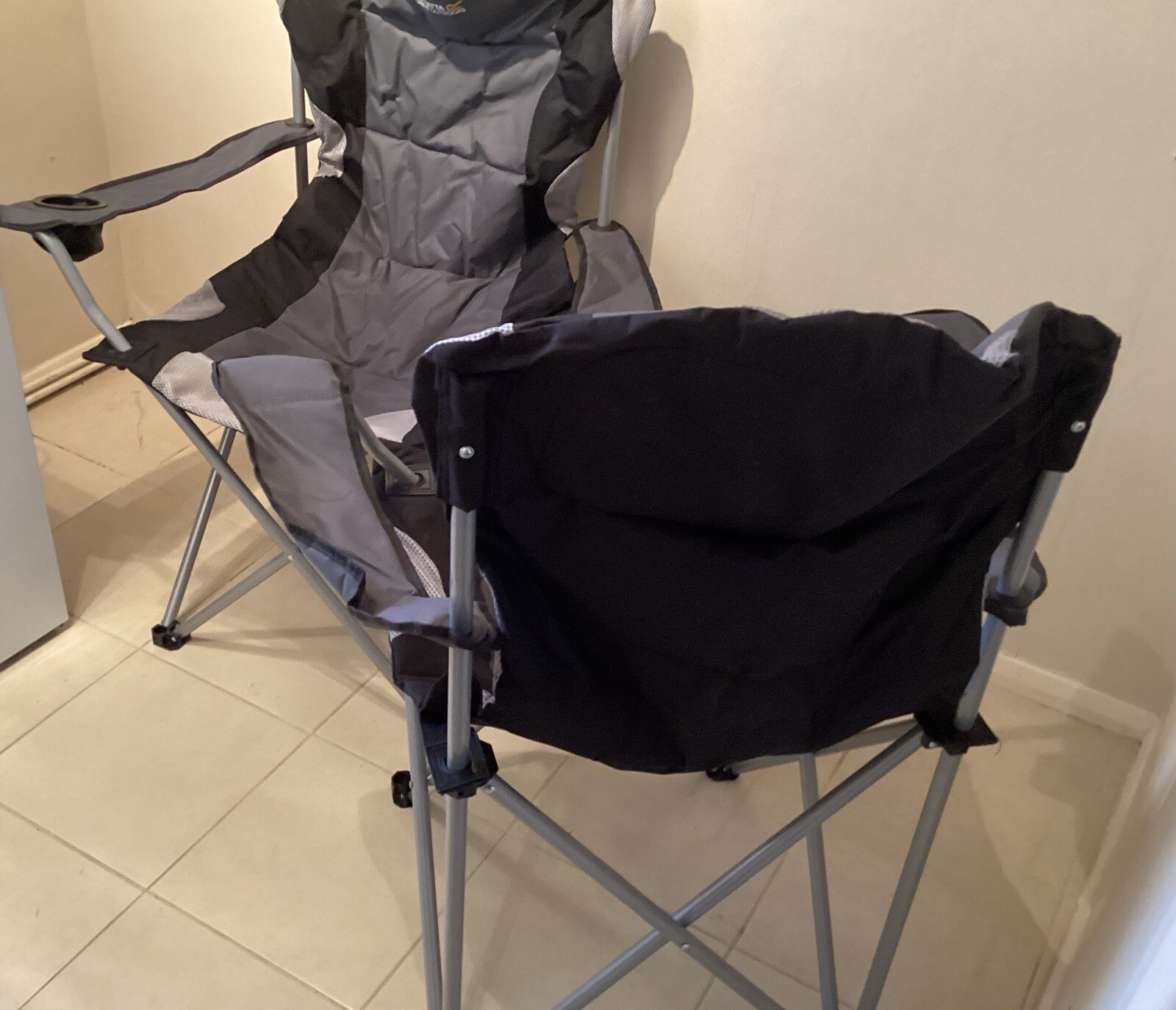 Pair of Regatta Kruza Padded Folding Camping Chairs. Perfect Condition