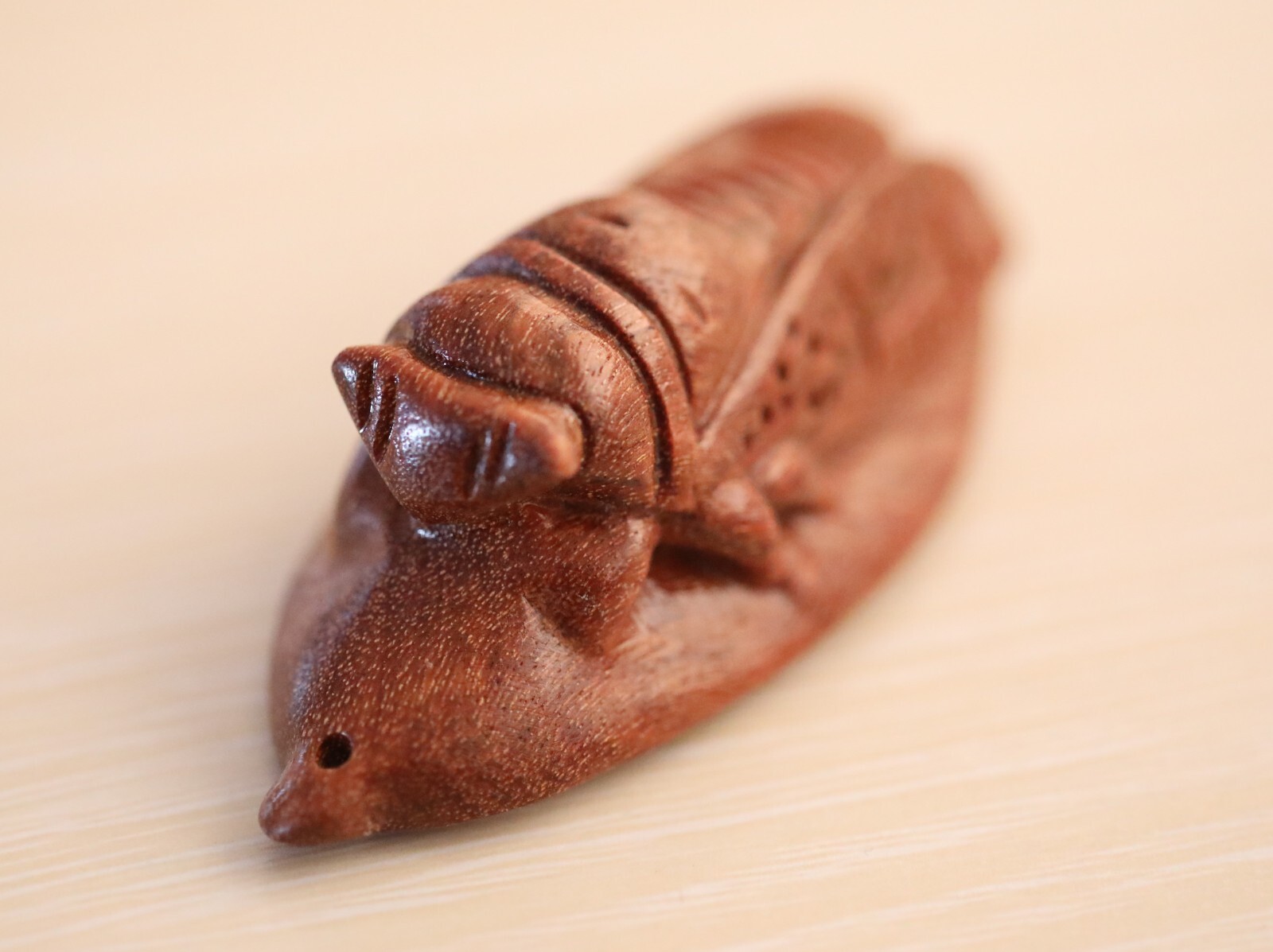 Wood carving mini animals a Become famous overnight 一夜成名知了Sculpture Folk Art Han
