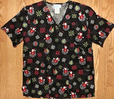 SB SCRUBS SANTA CLAUS HOLIDAY SCRUBS WOMENS SIZE SMALL NURSING MEDICAL BLOUSE