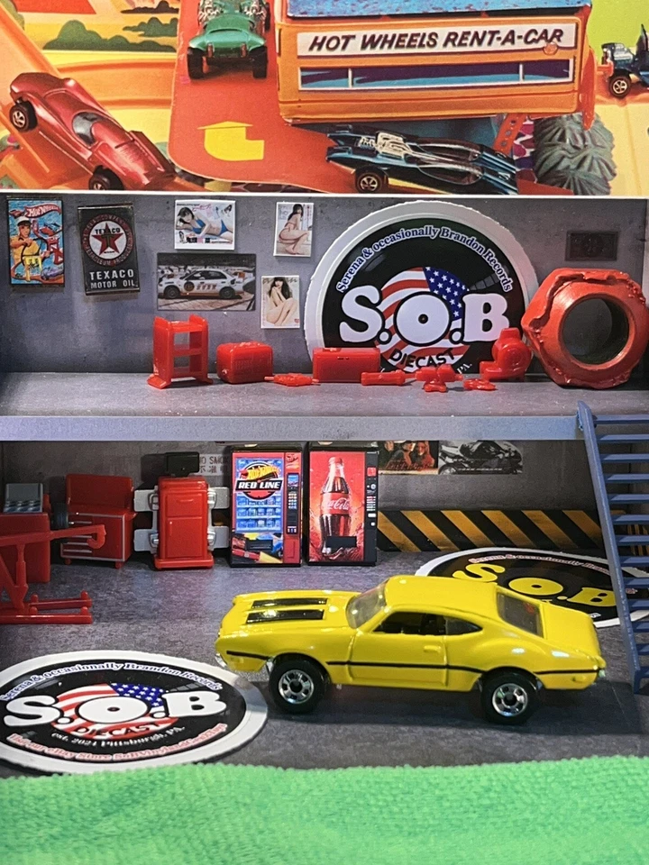 Hot Wheels Blackwalls 1969 Oldsmobile Olds 442 1:64 NM Cond Yellow Diecast - Image 2 of 4