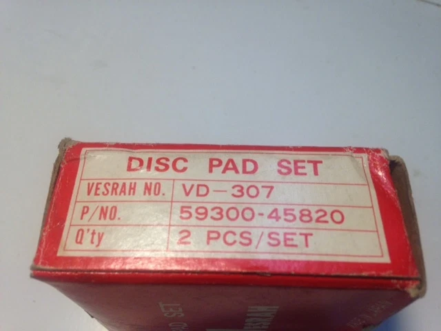 Suzuki GS550 1977-79 vintage motorcycle vesrah VD-307 brake pads 59300-45820   - Image 3 of 3