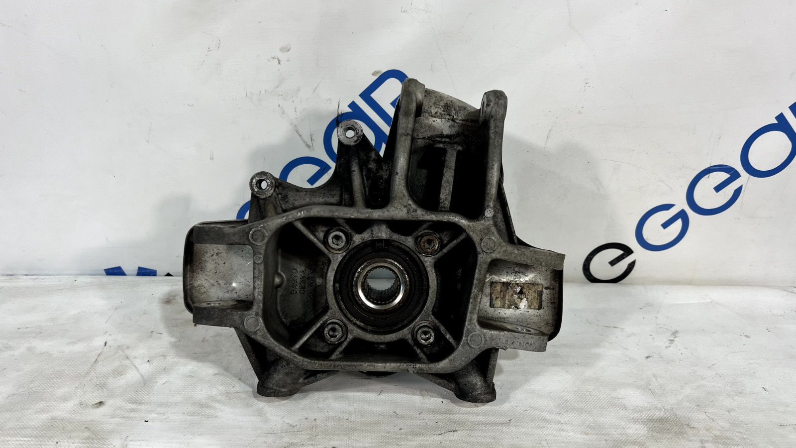 ASTON MARTIN V8 VANTAGE REAR RIGHT SIDE SPINDLE KNUCKLE HUB OEM 2011 ✔️