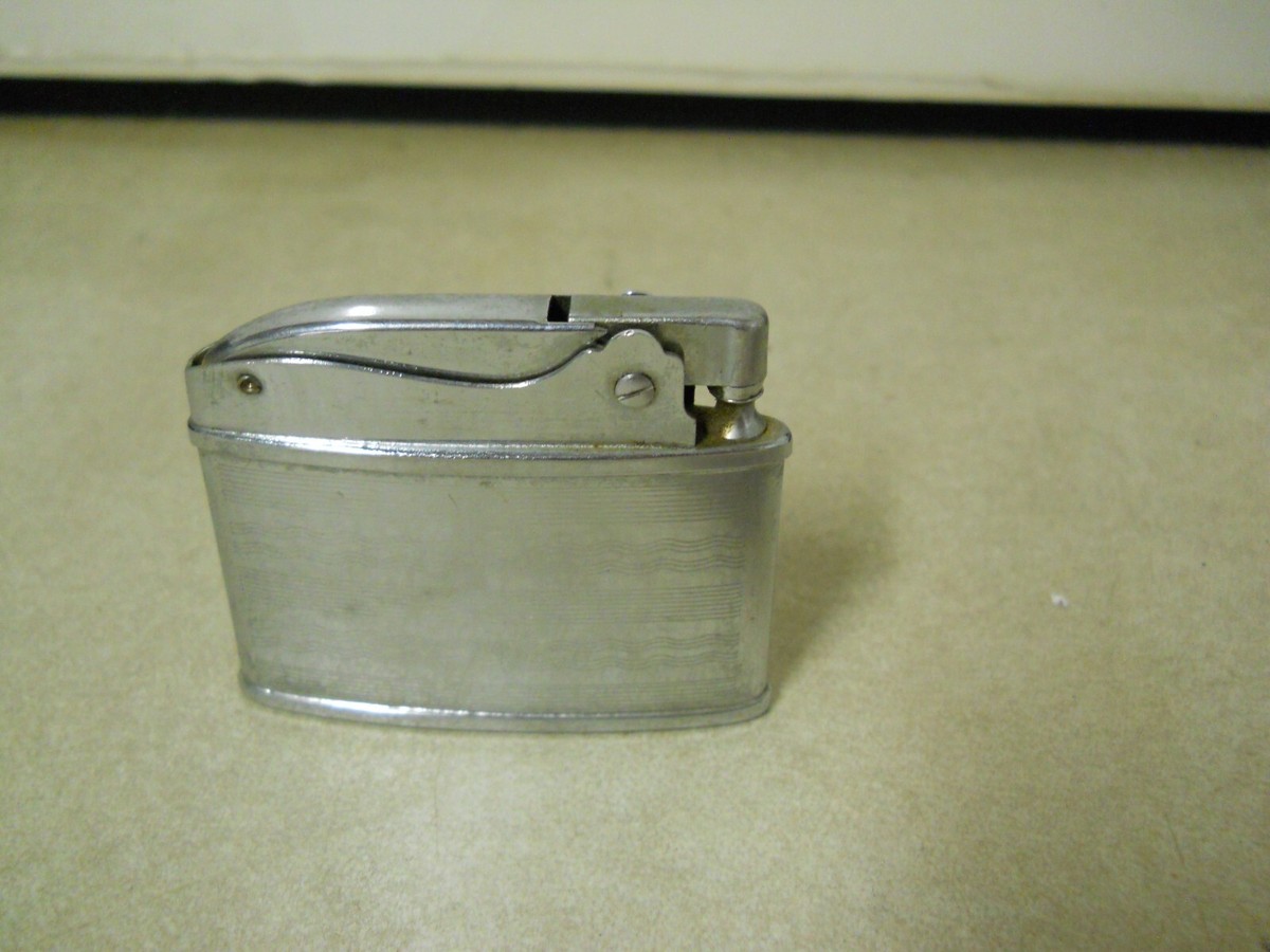 Vtg Golden Bell Automatic Silver Tone Engravable Flat