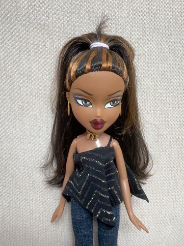 Bratz Girl Doll Step Out Sasha Action Figure Model Fashion Collection Toy - Picture 4 of 8