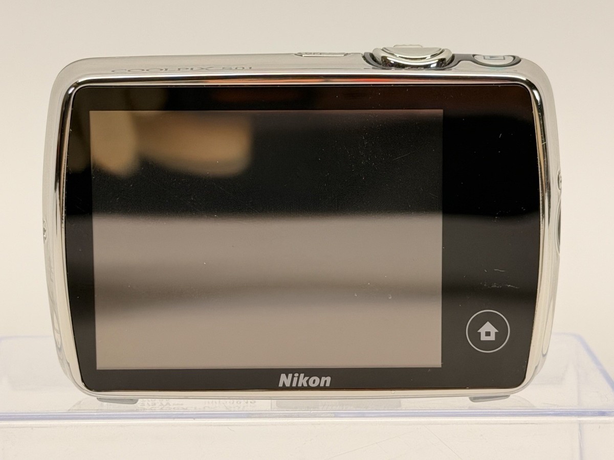 Nikon Coolpix S01 10.1MP Silver Chrome Compact Digital Camera