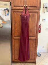 Burgundy faviana size 2 lace halter prom dress with zipper back