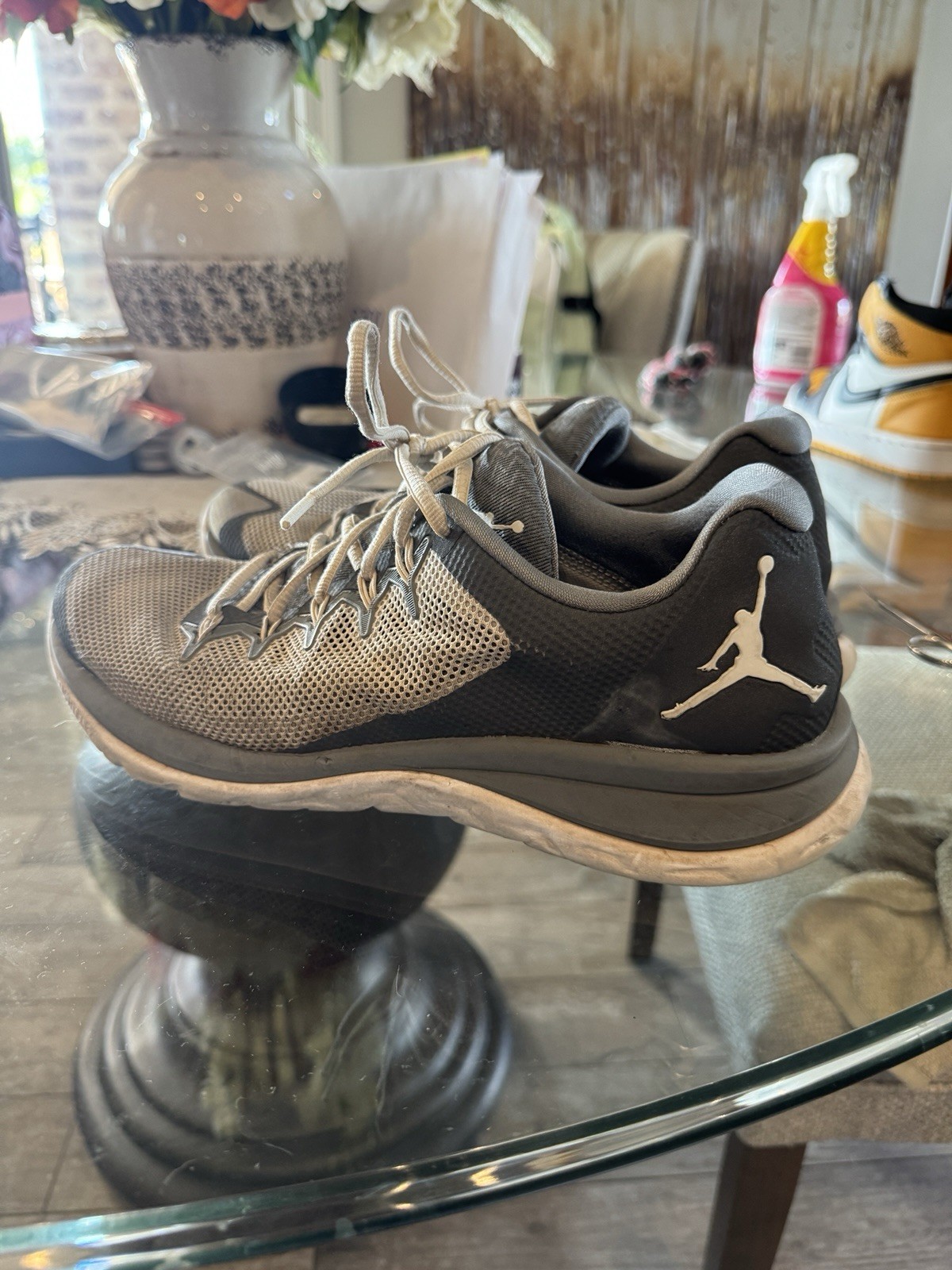 Air Jordan Flight Runner 2 - image 2