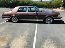 1987 Lincoln Continental GIVENCHY