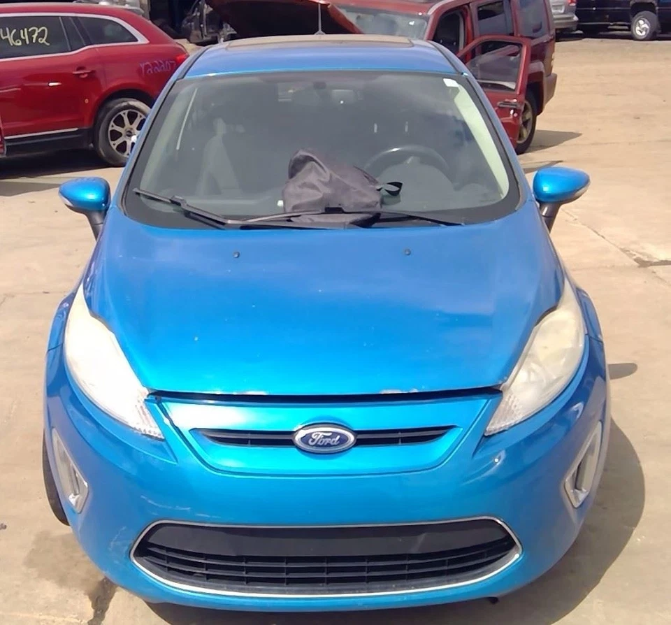 11 2012 13 14 15 16 17-19 Ford Fiesta Fuel Filler Door Round Gas Cap in Z9 Blue Foto 2 de 4