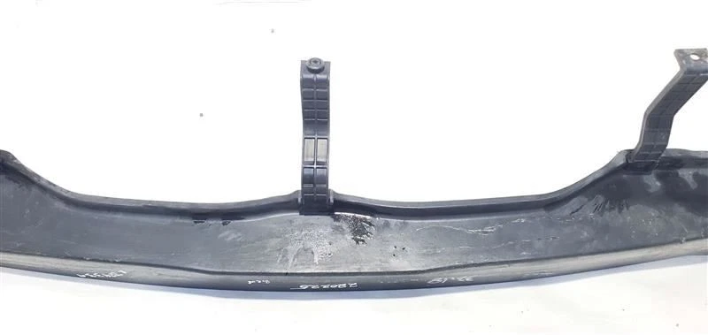 Refuerzo de parachoques trasero OEM 2015 Kia K900 Foto 3 de 4