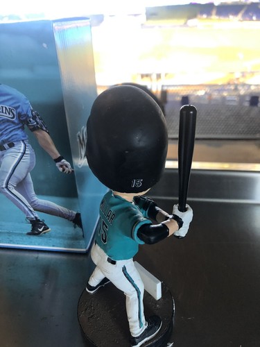Kevin Millar Bobblehead - Florida Marlins SGA - Picture 5 of 5
