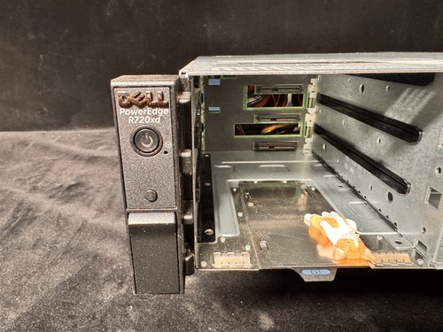 DELL POWEREDGE R720xd 12LFF 2x 10C E5-2680V2 2.8GHz 16GB RAM 9207-8i 12x TRAYS - Picture 2 of 4